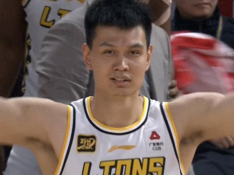 广厦送别瘟神许钟豪，CBA规则注定了混世魔王的层出不穷